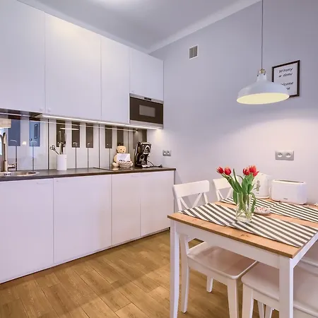 Chopin Old Town Apartment *